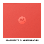 Smartphone-coral-moto-g35-5g-com-acabamento-em-couro